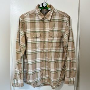 UNIQLO LONG SLEEVE BUTTON UP FLANNEL SIZE LARGE CREAM TAN